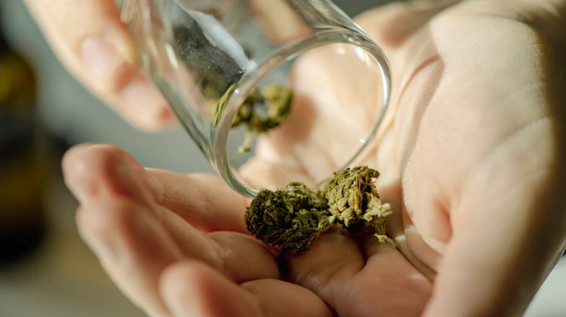 What is the Etiquette for Social Cannabis use?
