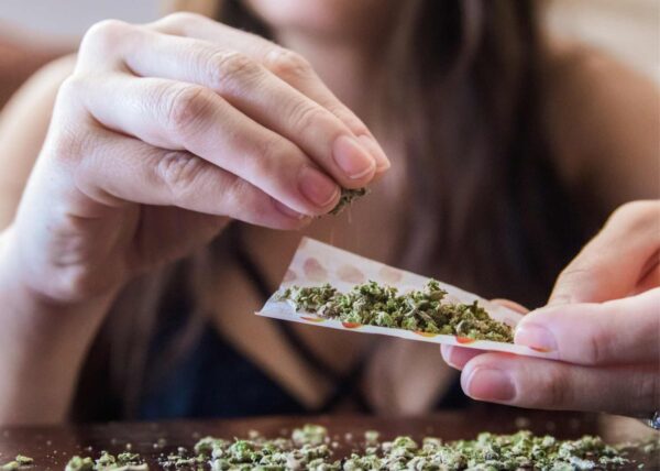 what to expect when smoking weed for the first time