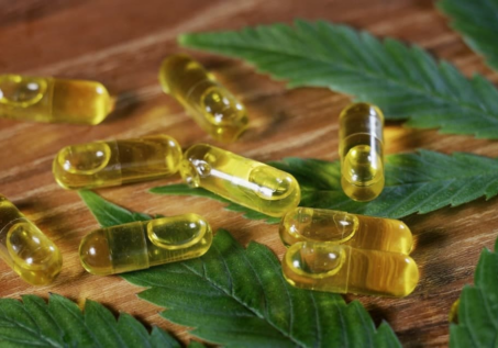 Weed gummies vs THC capsules — which edible is right for you? Compare flavour, dosing, and convenience with The Purple Leaf's guide.